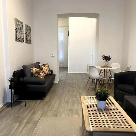 شقة Cozy One Bedroom Close To City Center 4